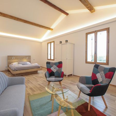 Nuits Salines Aigues-Mortes Exterior foto